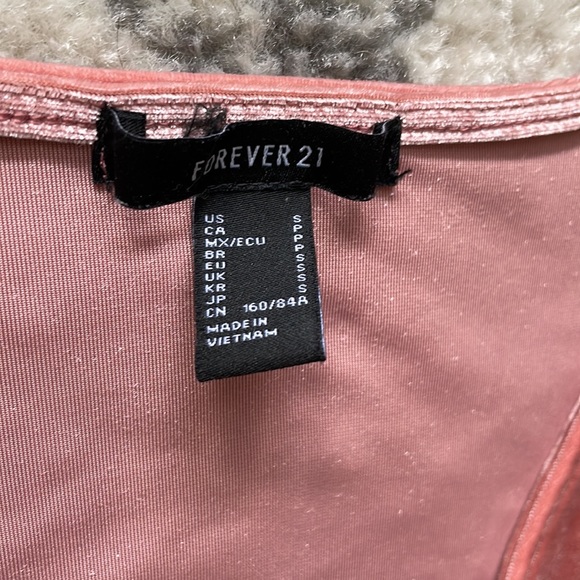 Pink Velvet wrap around Top - Picture 3 of 4